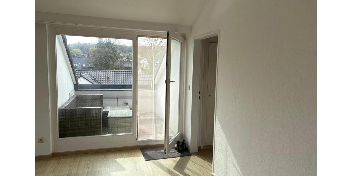 Dachgeschoßwohnung Bielefeld Schildesche - 1 Zimmer, 35 m&sup2;, 350&euro; | Angebot:26412874