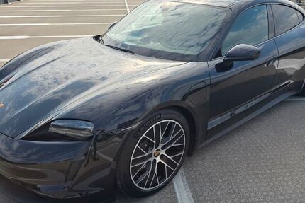 Porsche Taycan 4.000 km 86.999 &euro; Bielefeld 33609