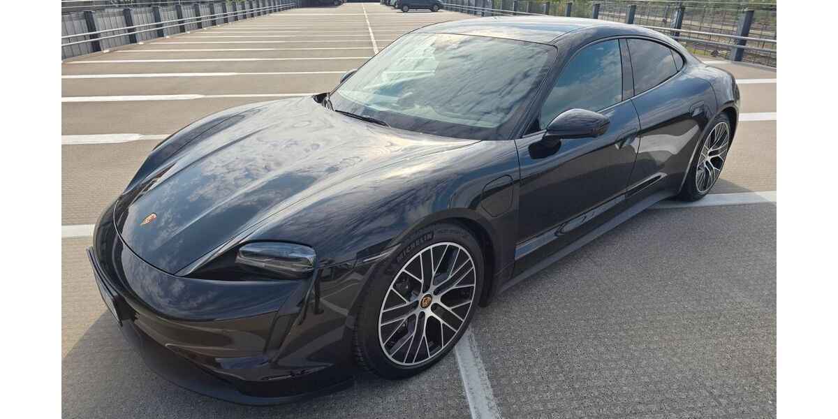 Porsche Taycan 4.000 km 86.999 &euro; Bielefeld 33609