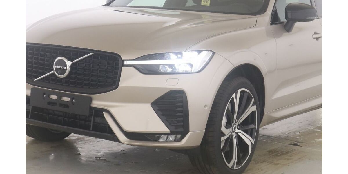 Volvo XC60 14.879 km 44.490 &euro; Bad Salzuflen 32108