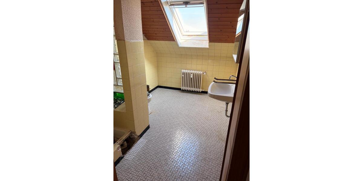 Dachgeschoßwohnung Gütersloh Isselhorst - 3 Zimmer, 60 m&sup2;, 614&euro; | Angebot:26372627