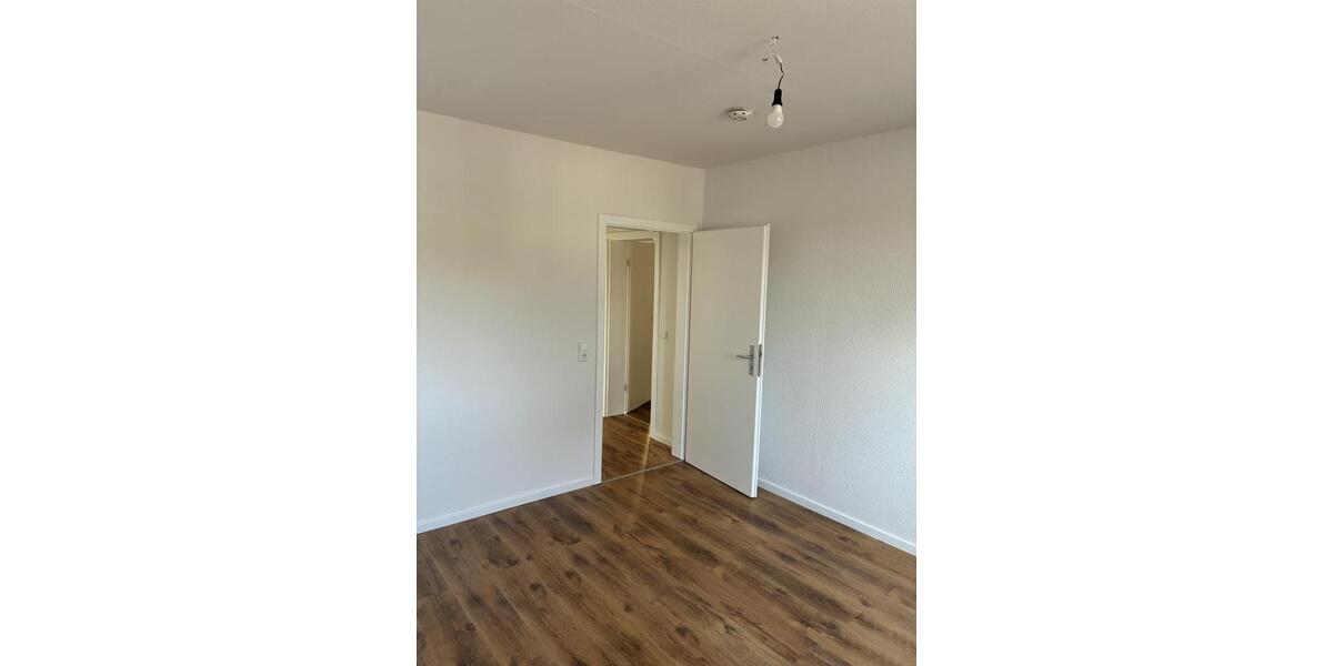 Erdgeschoßwohnung Herford Falkendiek - 4 Zimmer, 77 m&sup2;, 606&euro; | Angebot:26361664