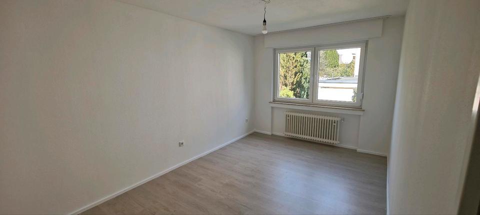 Erdgeschoßwohnung Bad Salzuflen - 3 Zimmer, 86 m&sup2;, 750&euro; | Angebot:26399129
