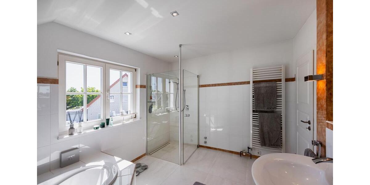 Einfamilienhaus Bad Salzuflen Biemsen-Ahmsen - 9 Zimmer, 149 m&sup2;, 645.000&euro; | Angebot:26823903