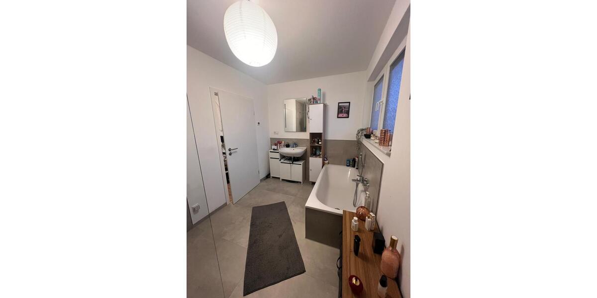 Doppelhaushälfte zum 01.03.2026 frei. 5 zimmer