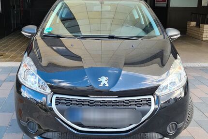 Peugeot 208 111.000 km 4.200 € Hüllhorst 32609