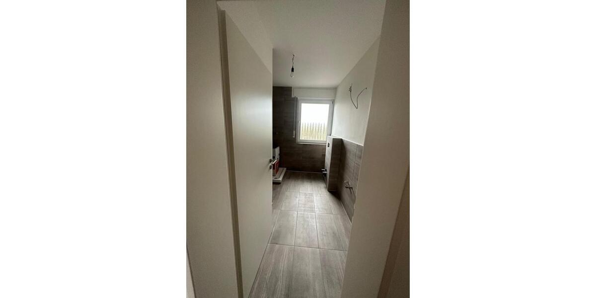 Erdgeschoßwohnung Bielefeld Heepen - 4 Zimmer, 90 m&sup2;, 1.350&euro; | Angebot:26423178
