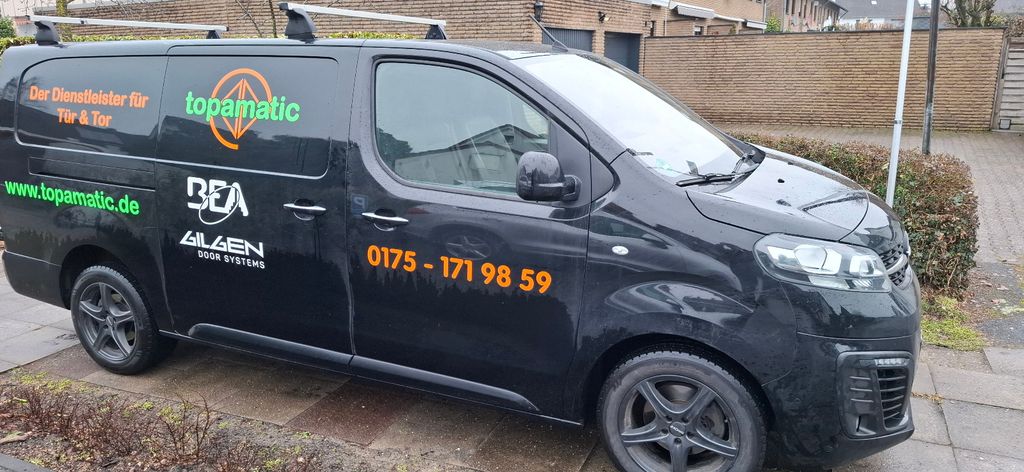 Opel Vivaro 176.000 km 11.850 &euro; Schloß Holte 33758