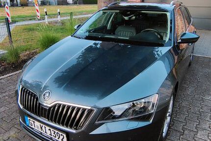 Skoda Superb 132.000 km 18.800 &euro; Verl 33415