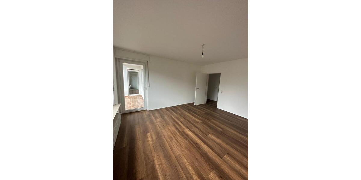 Erdgeschoßwohnung Bielefeld Heepen - 4 Zimmer, 90 m&sup2;, 1.350&euro; | Angebot:26423178