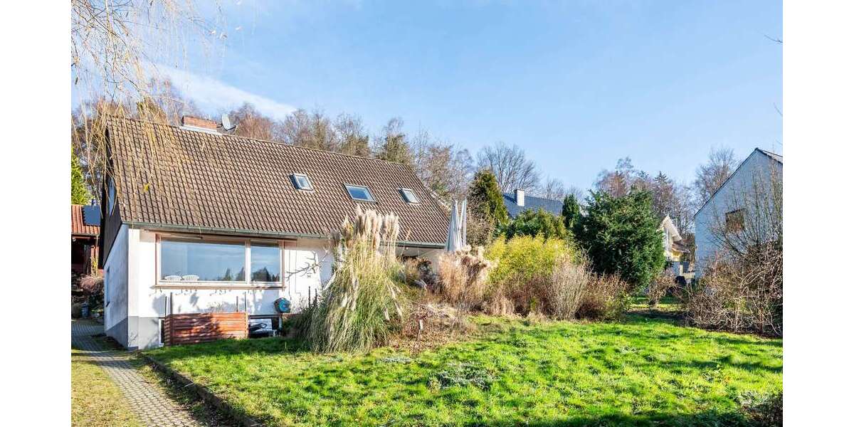 Haus zum Kaufen in Oerlinghausen 299.900 € 126 m² 3.5 zimmer