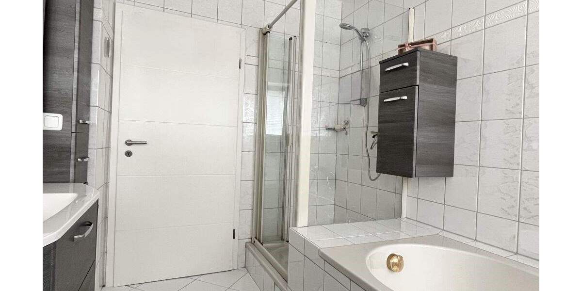 Charmante 4-Zimmer-Wohnung mit Dachterrasse im Herzen von Bad Salzuflen 4 zimmer