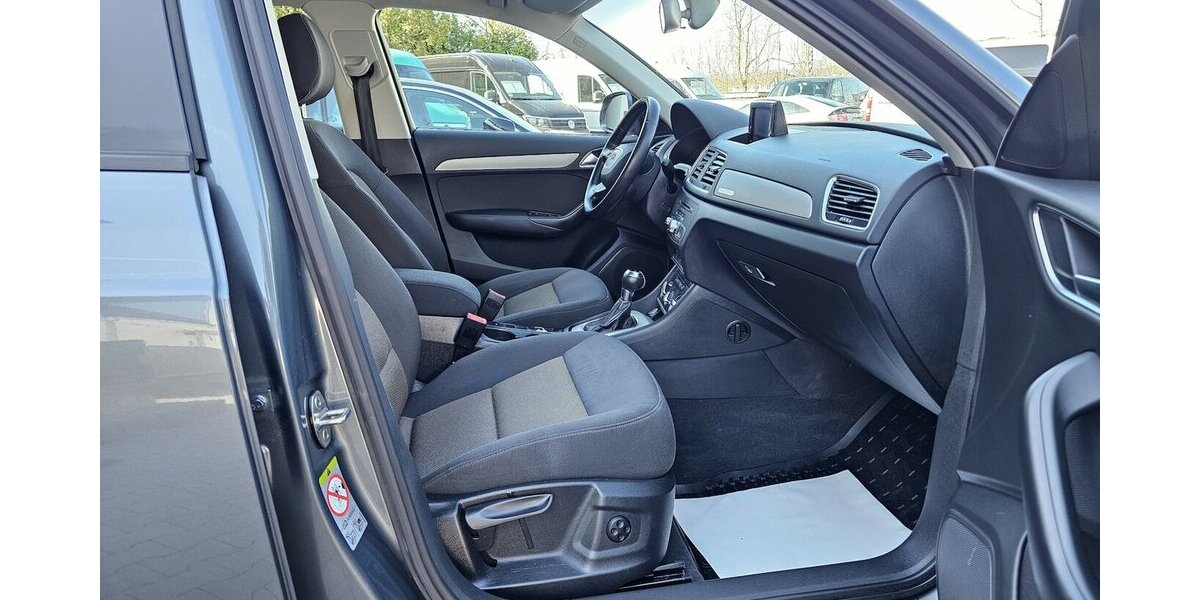 Audi Q3 2.0 TDI quattro NAVI RFK AHK Bi XENON 2.HD 142.149 km 16.490 &euro; Löhne 32584