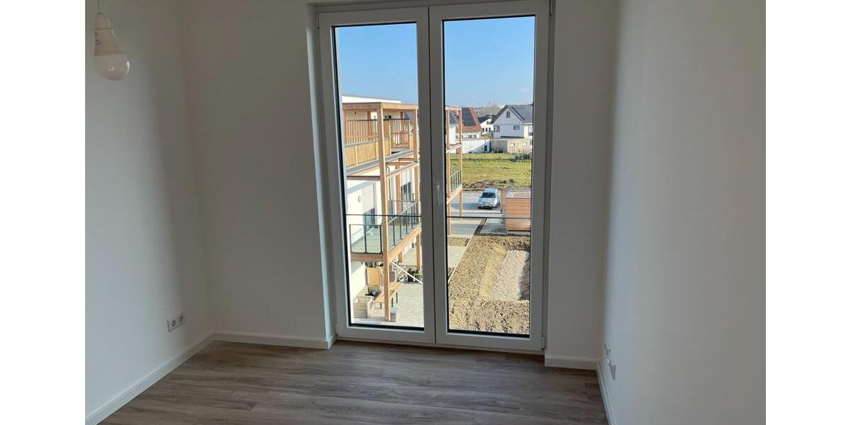 Offene Neubauwohnung mit großer Terasse 3 zimmer