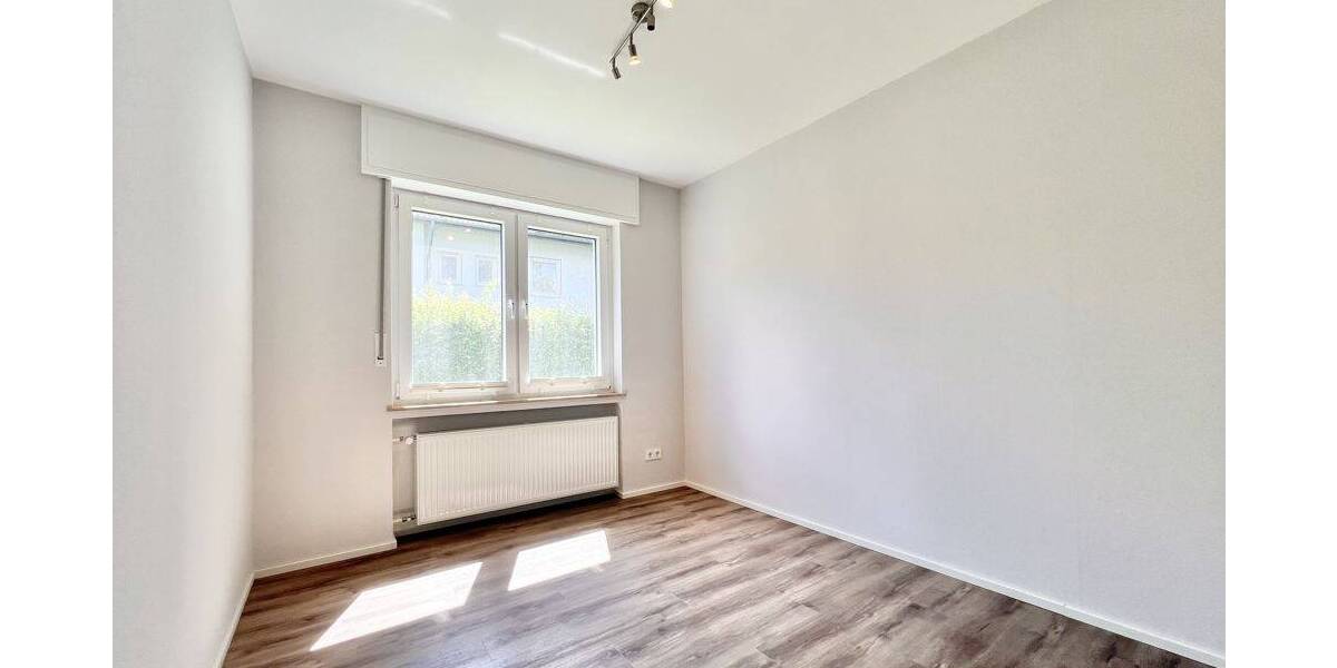 Bungalow Detmold Hiddesen - 4 Zimmer, 130 m&sup2;, 1.480&euro; | Angebot:26917548