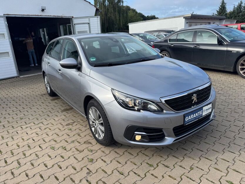 Peugeot 308 76.000 km 12.500 € Löhne Mennighüffen 32584