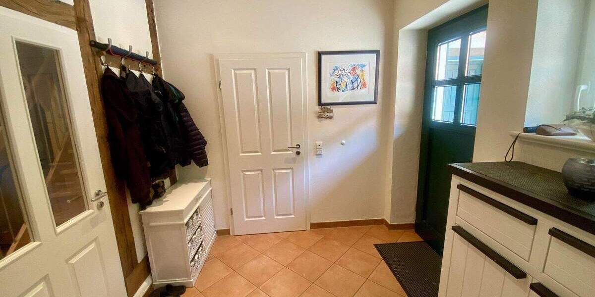 Idyllisches Fachwerkhaus mit Einliegerwohnung & Garten in Sennestadt 5 zimmer