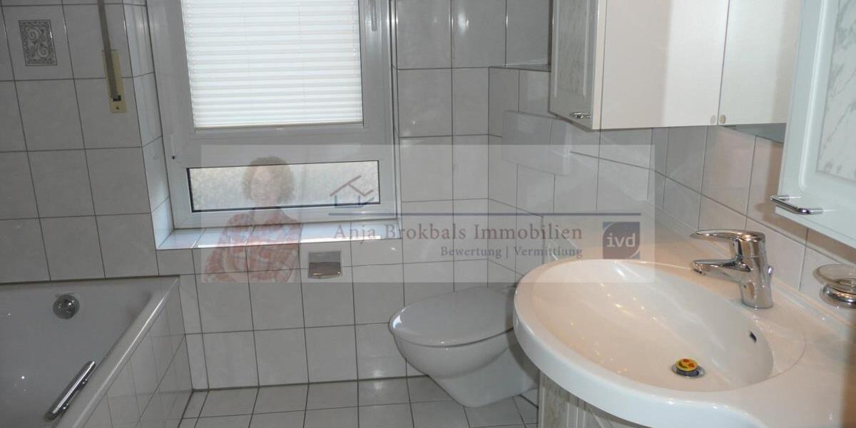 Geräumige 2-Zimmer-Mietwohnung mit Balkon in ruhiger Ortsrandlage 2 zimmer