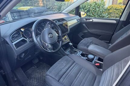 VW Touran 160.500 km 17.700 &euro; Melle 49326
