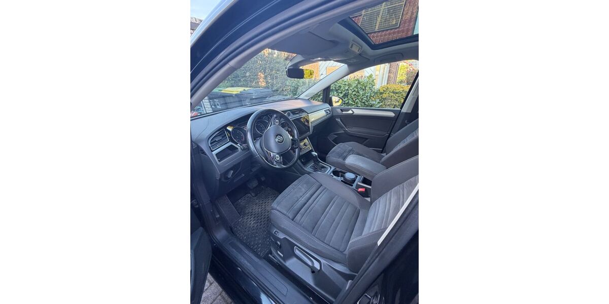 VW Touran 160.500 km 17.700 &euro; Melle 49326