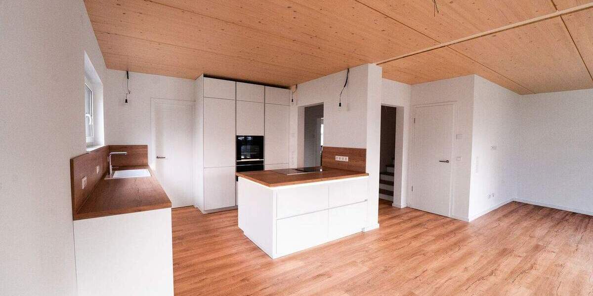 Doppelhaushälfte Leopoldshöhe Bexterhagen - 7 Zimmer, 179 m&sup2;, 540.000&euro; | Angebot:25776617