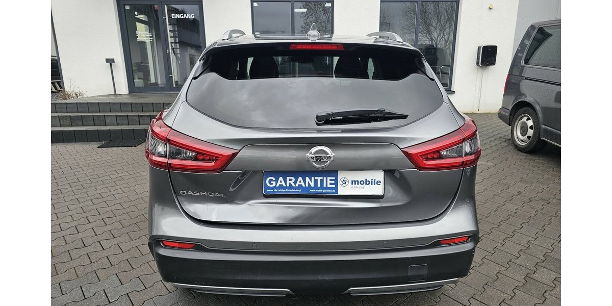 Nissan Qashqai N-Connecta NAVI PANO. Kamera 360° 129.421 km 12.490 &euro; Löhne 32584