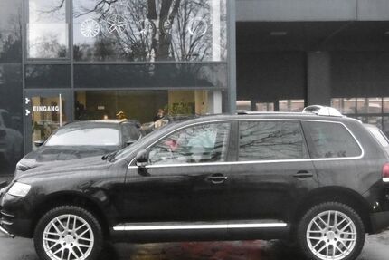VW Touareg 324.090 km 4.950 &euro; Gütersloh 33332