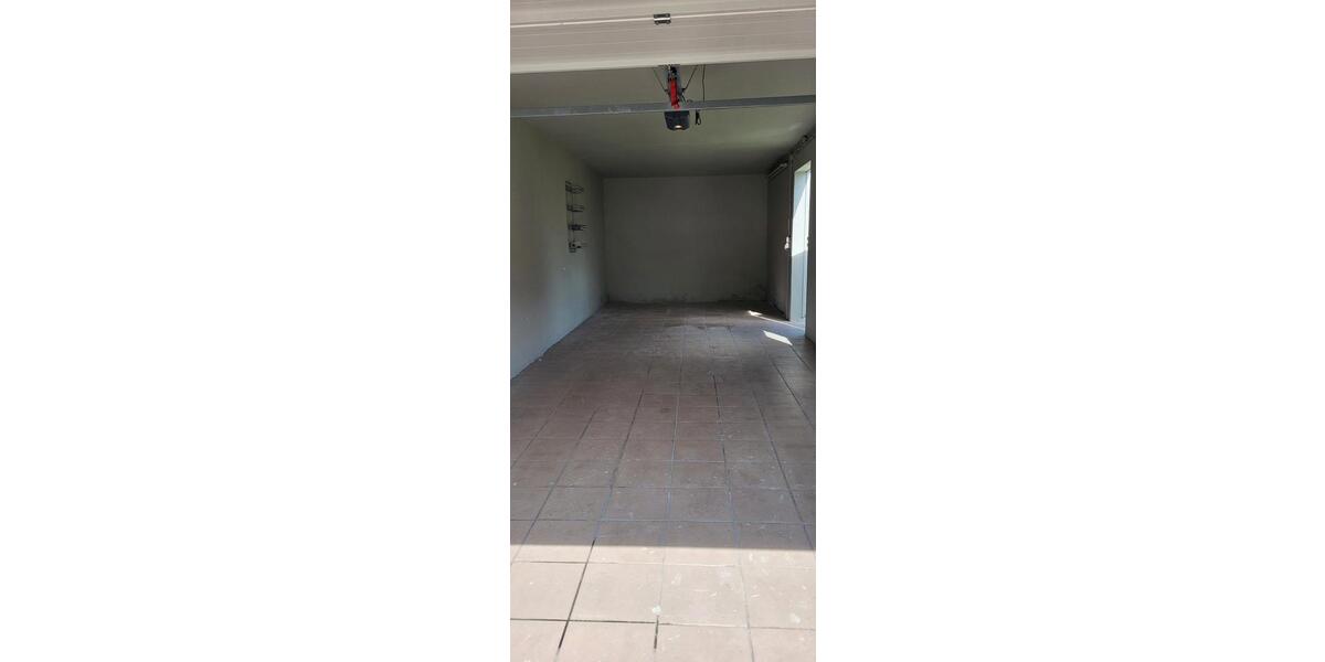 Garagen / Stellplätze Bielefeld Schildesche - 180&euro; | Angebot:26302778