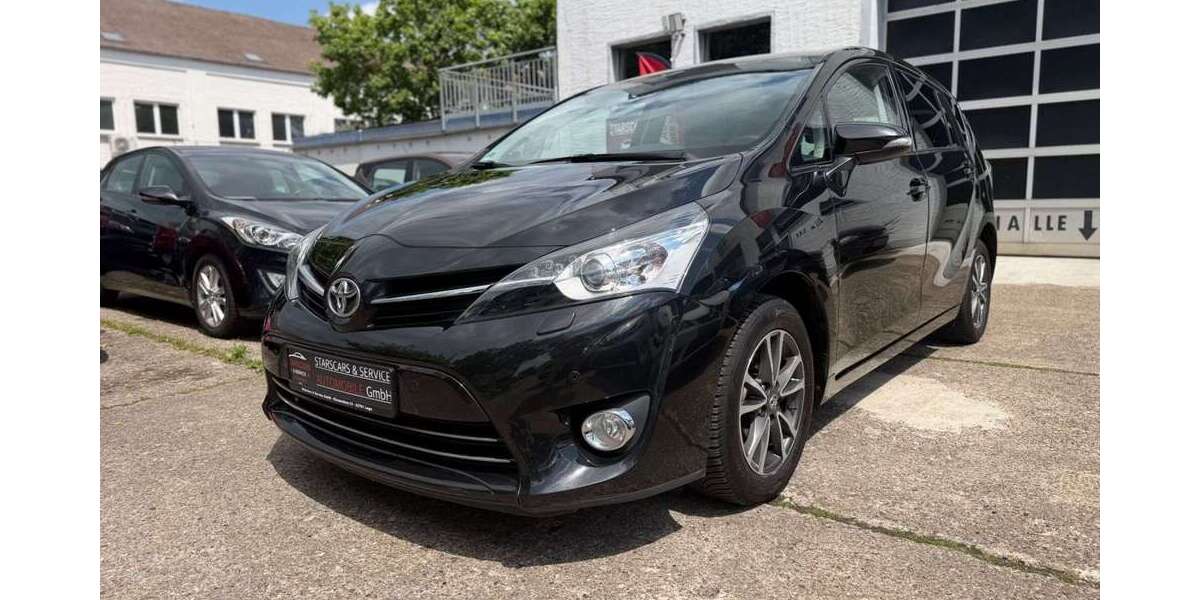 Toyota Verso 164.000 km 11.650 &euro; Lage 32791