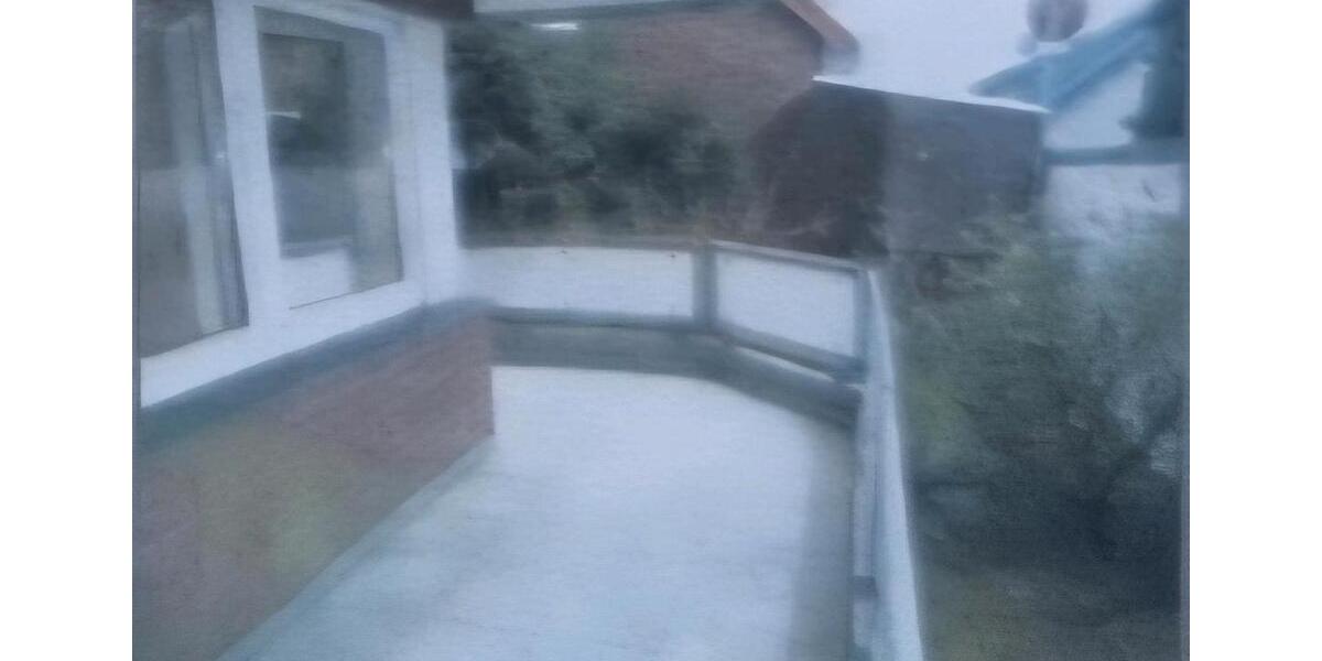 Hochparterre Halle - 2 Zimmer, 68 m&sup2;, 595&euro; | Angebot:25759346