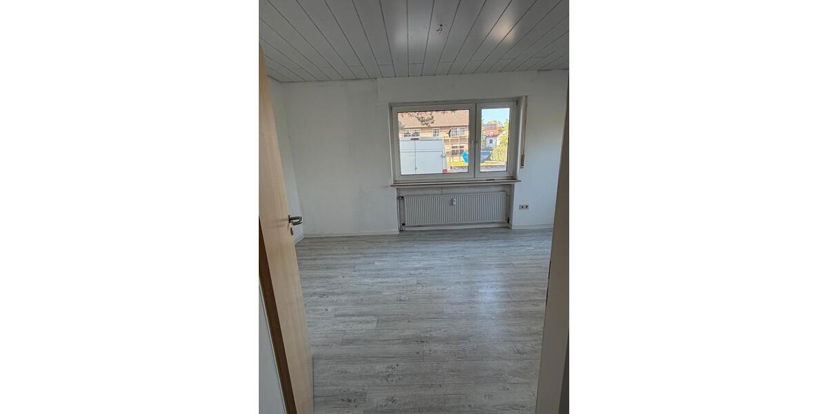 Etagenwohnung Detmold Hakedahl - 2 Zimmer, 65 m&sup2;, 890&euro; | Angebot:25148837