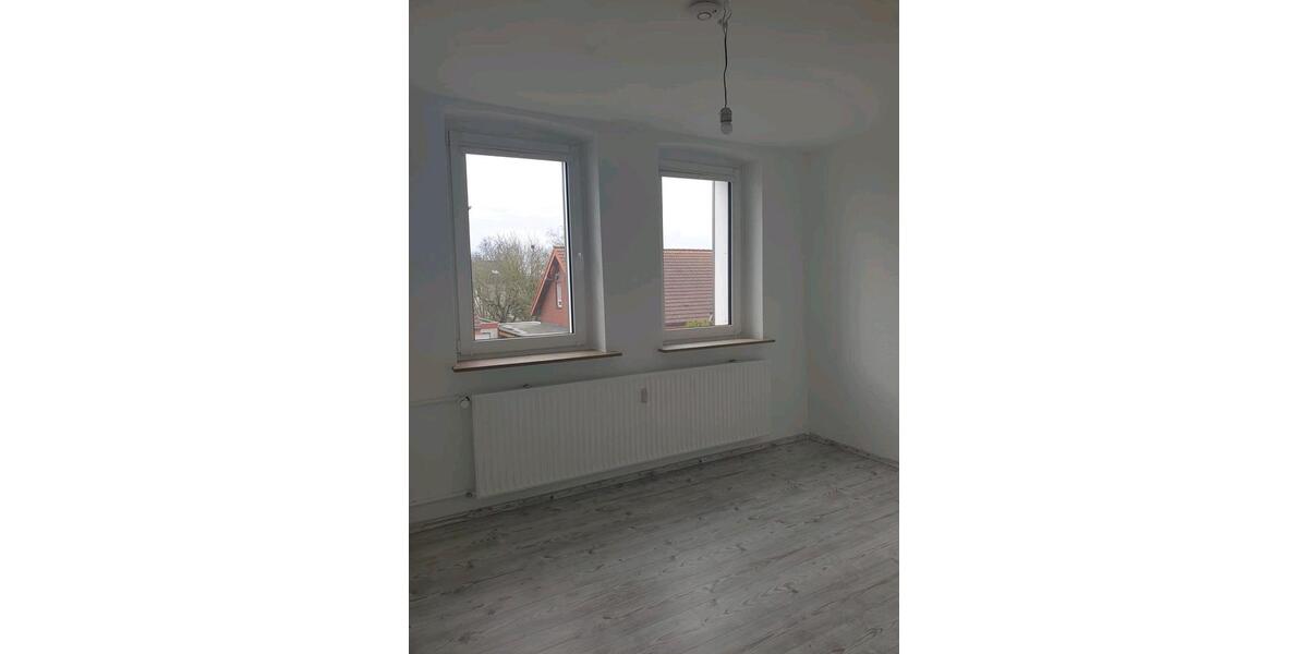 Dachgeschoßwohnung Bielefeld Jöllenbeck - 3 Zimmer, 60 m&sup2;, 630&euro; | Angebot:25612859