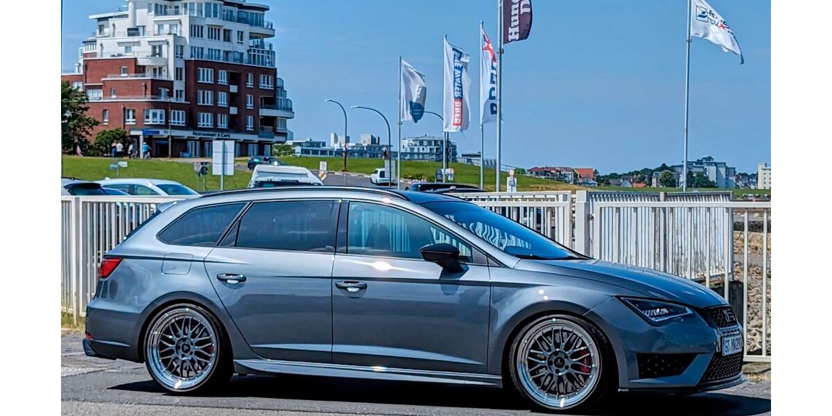 Seat Leon 86.500 km 21.000 &euro; Rietberg 33397