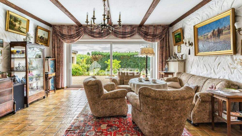 Etagenwohnung Herford Innenstadt - 4 Zimmer, 152 m&sup2;, 229.000&euro; | Angebot:25677653