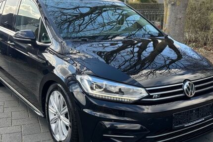 VW Touran 157.500 km 21.650 &euro; Löhne 32584