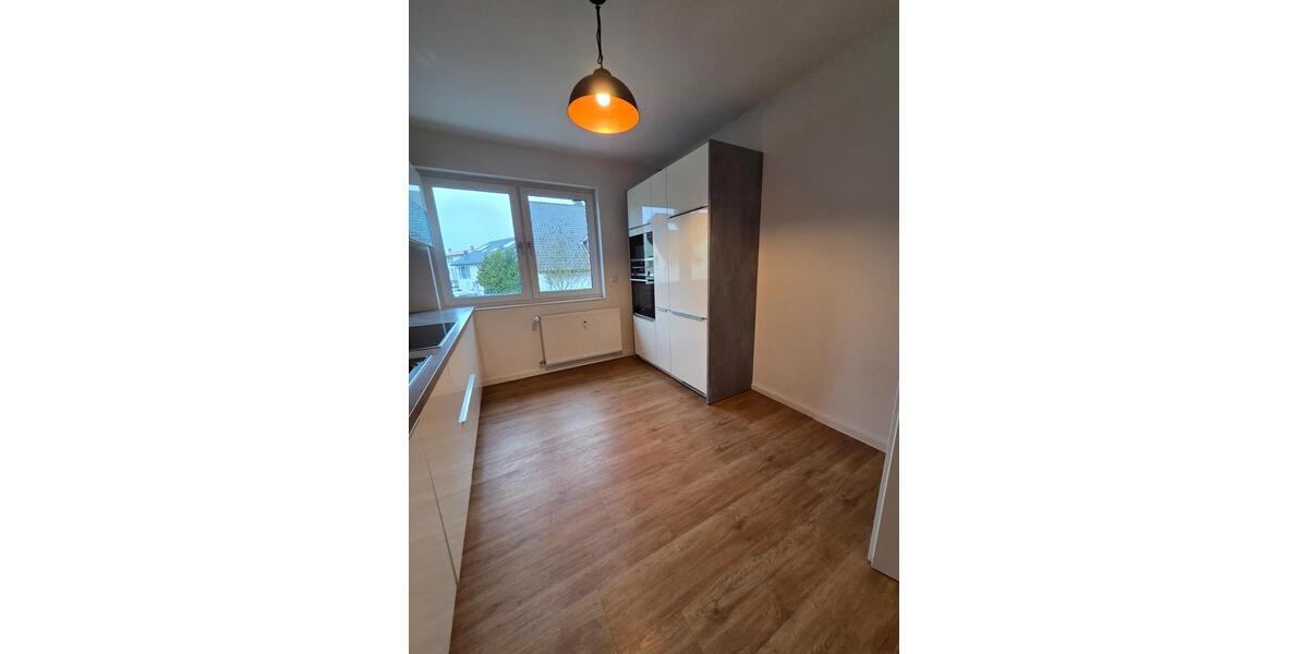 Maisonettenwohnung Leopoldshöhe - 5 Zimmer, 180 m&sup2;, 1.500&euro; | Angebot:25858711