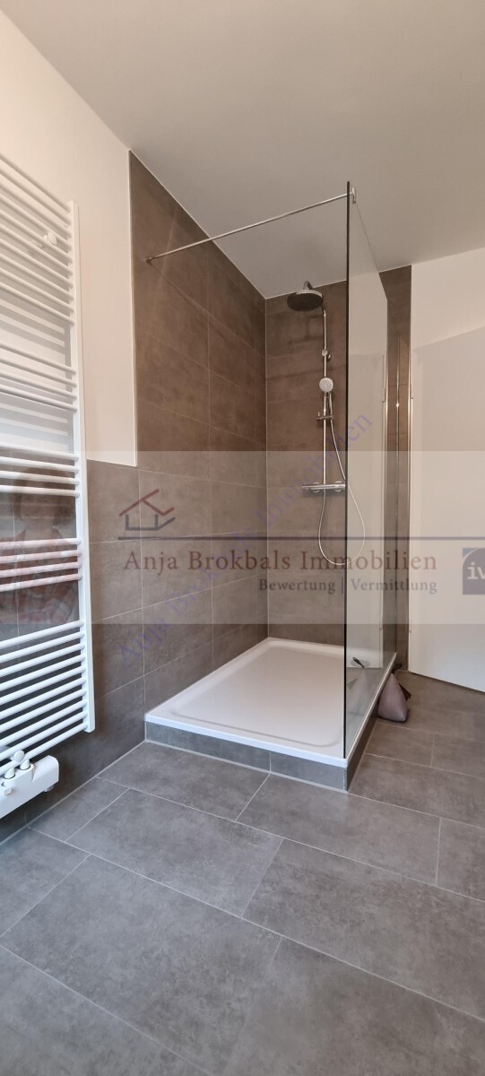 Gütersloh: Erdgeschoss mit Garten und Garage in einem 2 Familienhaus, stadtnahe Lage am Grüngürtel 4.5 zimmer