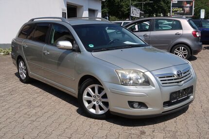 Toyota Avensis 268.532 km 2.750 &euro; Bielefeld 33617