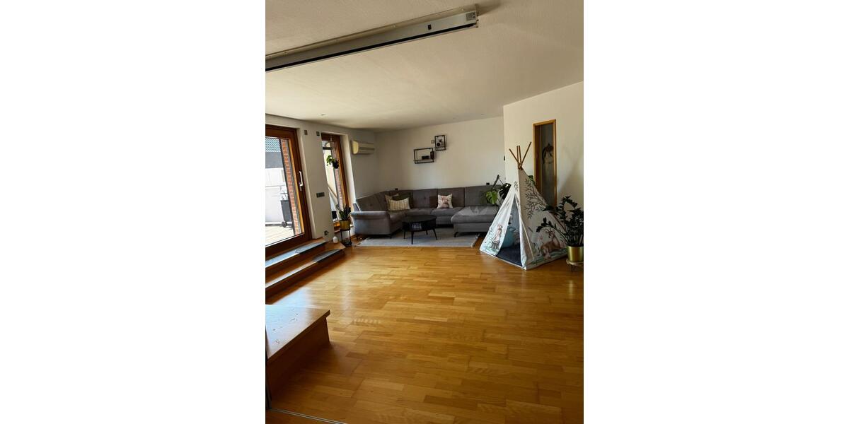 Etagenwohnung Melle - 3 Zimmer, 110 m&sup2;, 1.000&euro; | Angebot:26415877