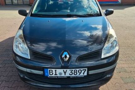 Renault Clio 230.946 km 1.750 € Herford 32051