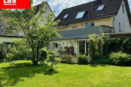 Haus zum Kaufen in Detmold 332.500 € 185 m² 8 zimmer