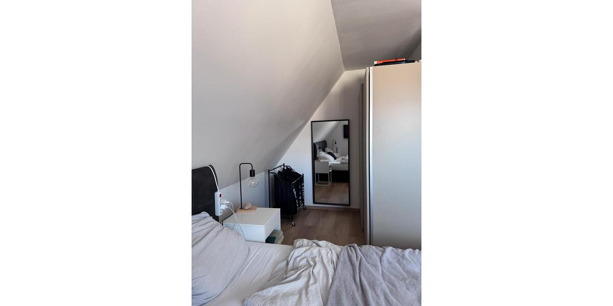 Dachgeschoßwohnung Gütersloh Isselhorst - 2 Zimmer, 60 m&sup2;, 770&euro; | Angebot:25660345