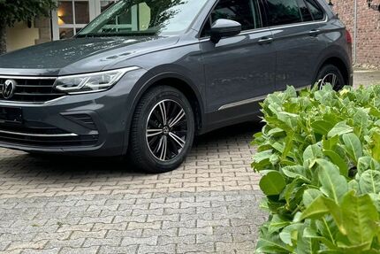 VW Tiguan 45.000 km 29.990 &euro; Gütersloh 33335