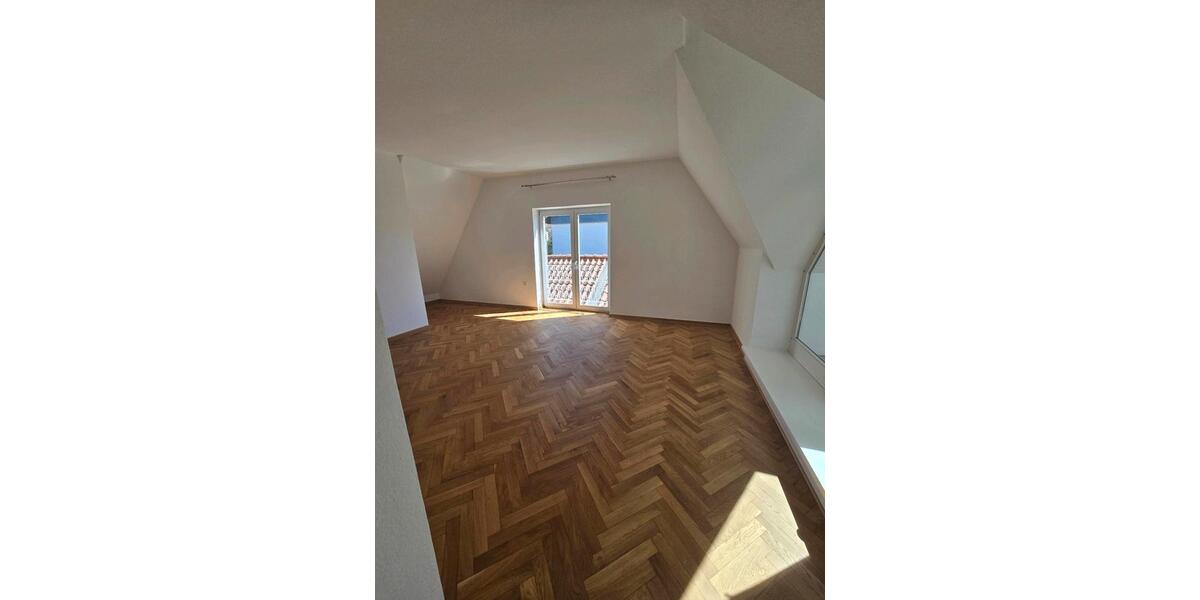 Einfamilienhaus Lemgo - 3 Zimmer, 135 m&sup2;, 1.550&euro; | Angebot:26302191