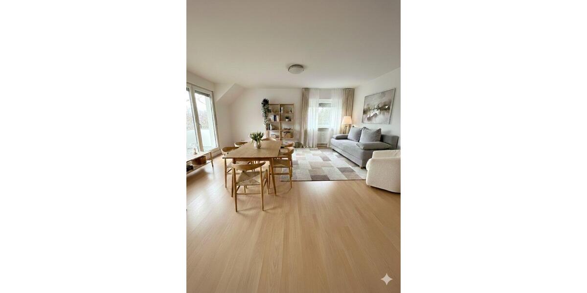 5-Zimmer-Dachgeschosswohnung mit Balkon in Spork-Eichholz 5 zimmer