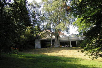 Außergewöhnlicher Bungalow mit Swimming Pool und großem Grundstück im Stadt-Zentrum Vlotho