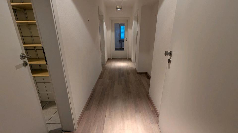 3-Zimmer-Wohnung - Balkon & Küche - Zweifamilienhaus 3 zimmer