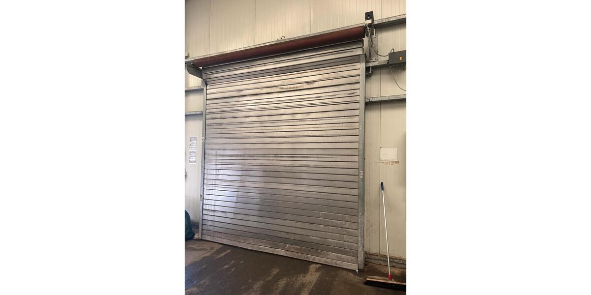 ca. 195qm große Lagerhalle mit Rolltor in BI-Sennestadt zu verm. zimmer