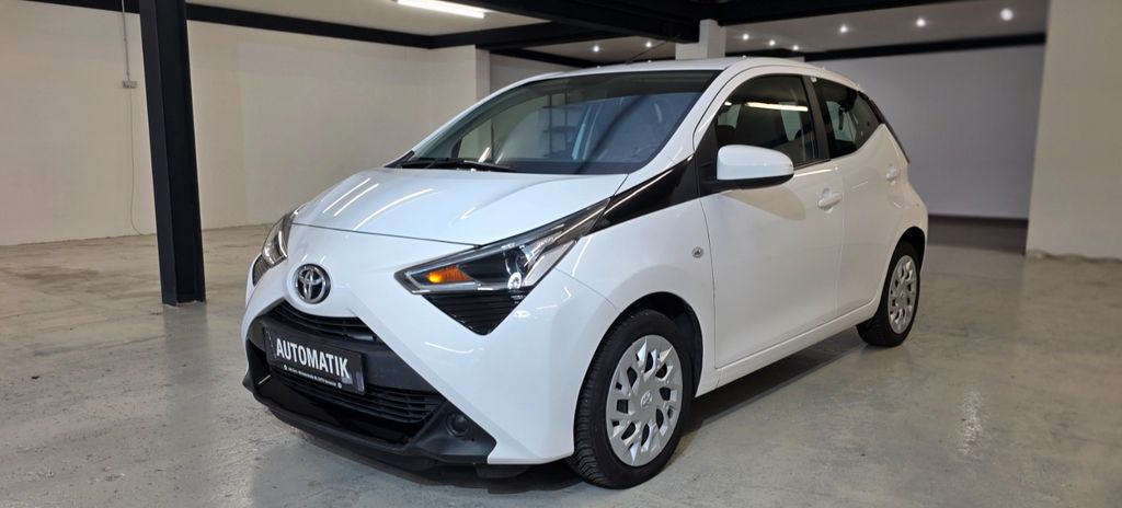 Toyota Aygo (X) 76.586 km 11.499 &euro; Versmold 33775