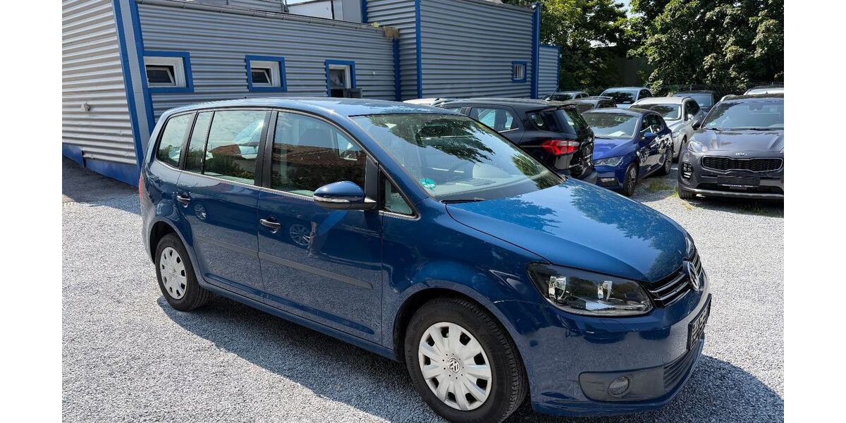 VW Touran 222.000 km 4.499 &euro; Detmold 32758
